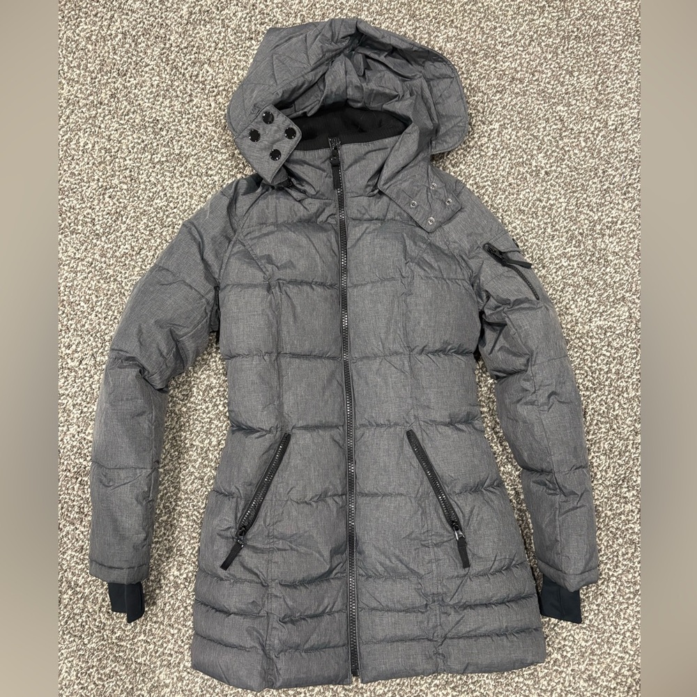 Women’s grey Halitech winter puffer coat